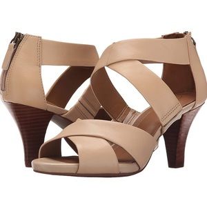 Clarks Artisan - Florine Sashae Dress Sandal